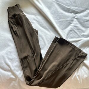 Alphalete Aura Flare Legging